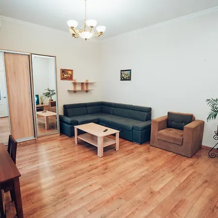 Wonderful Flat On Center *